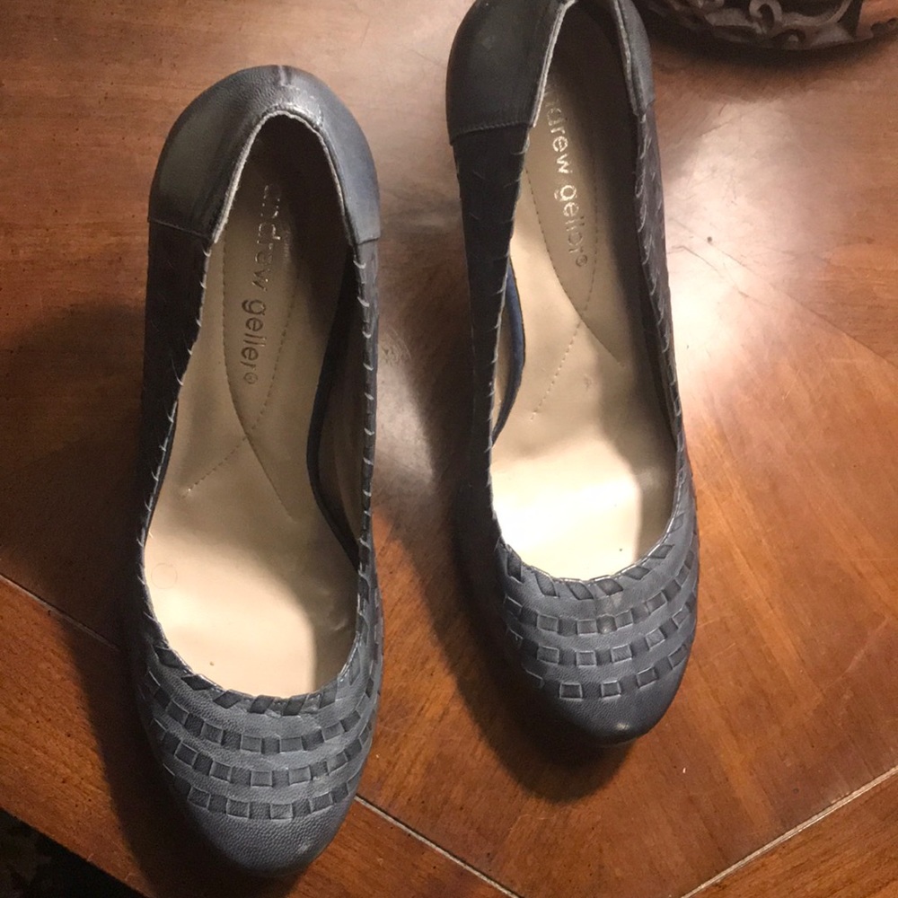 Women’s shoes